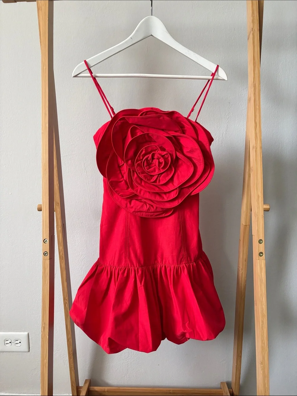 FARM Rio Red Floral Rosette Mini Dress - Picture 1 of 11